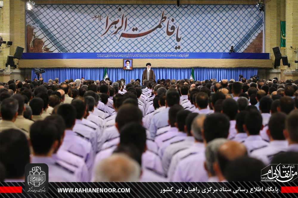دیدار فرماندهان و کارکنان ارتش با رهبر معظم انقلاب اسلامی (قسمت دوم)