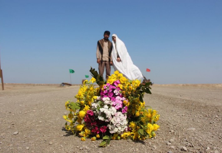 جشن ازدواج یک زوج جوان در یادمان شهدای دشت ذولفقاری  
